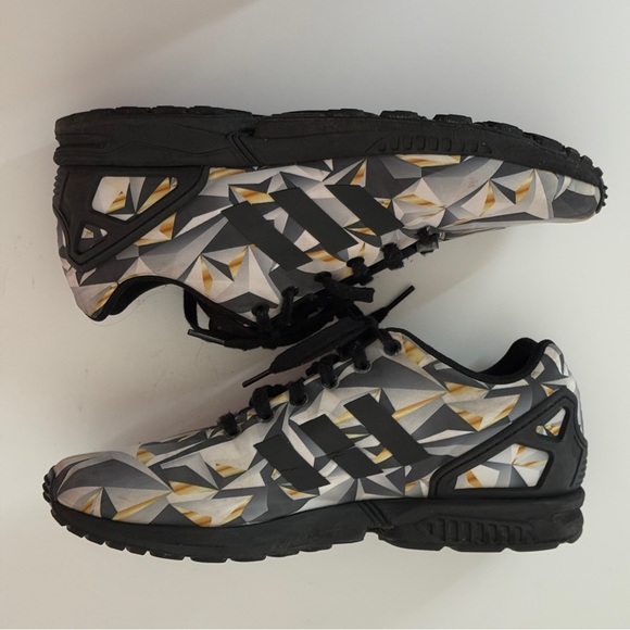 ADIDAS Men's ZX Flux “Geometric Print” Sneakers #AQ3149 Size US 10 - Picture 4 of 12